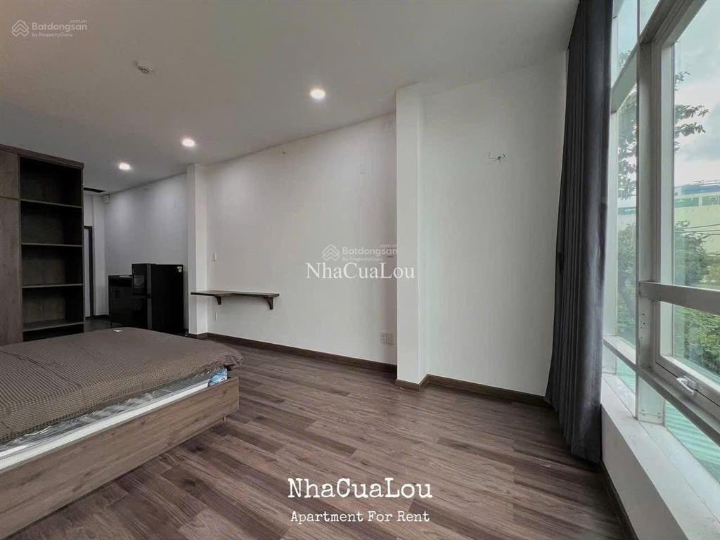 Căn hộ 1 phòng ngủ view kính tách bếp 50m² ngay tân sơn nhì