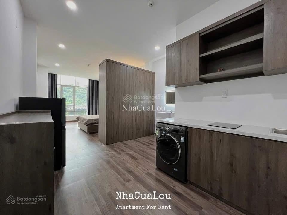 Căn hộ 1 phòng ngủ view kính tách bếp 50m² ngay tân sơn nhì
