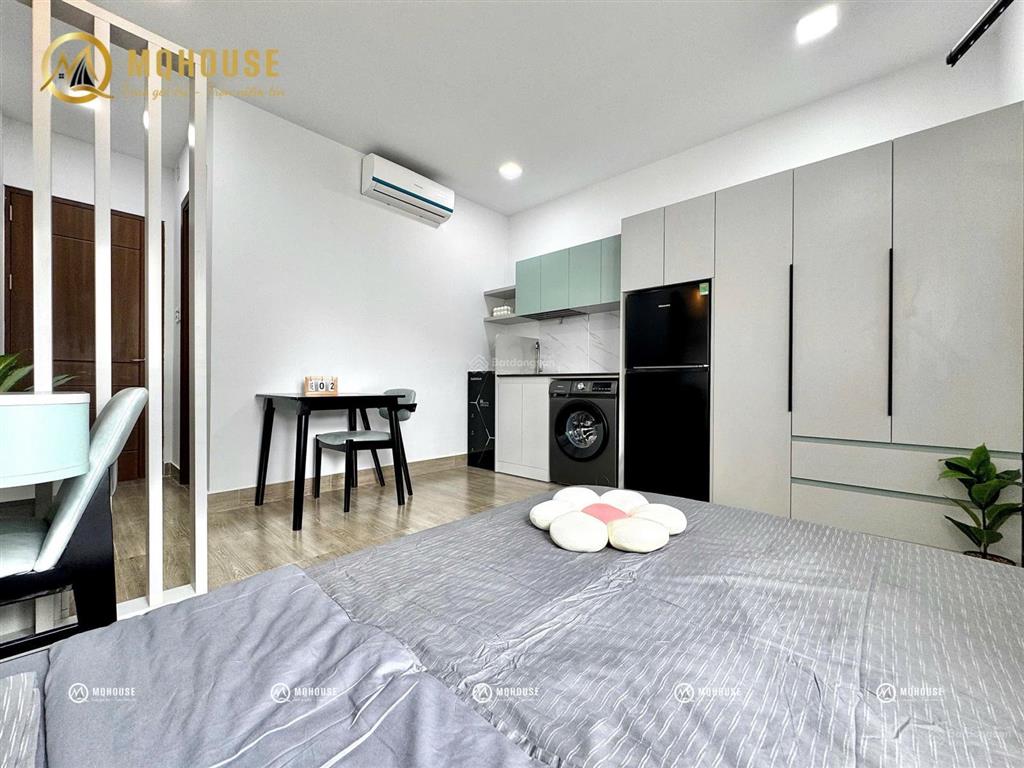 Khai trương siêu phẩm / hệ thống chdv / studio có cửa sổ và ban công xịn xò / ngay sân bay