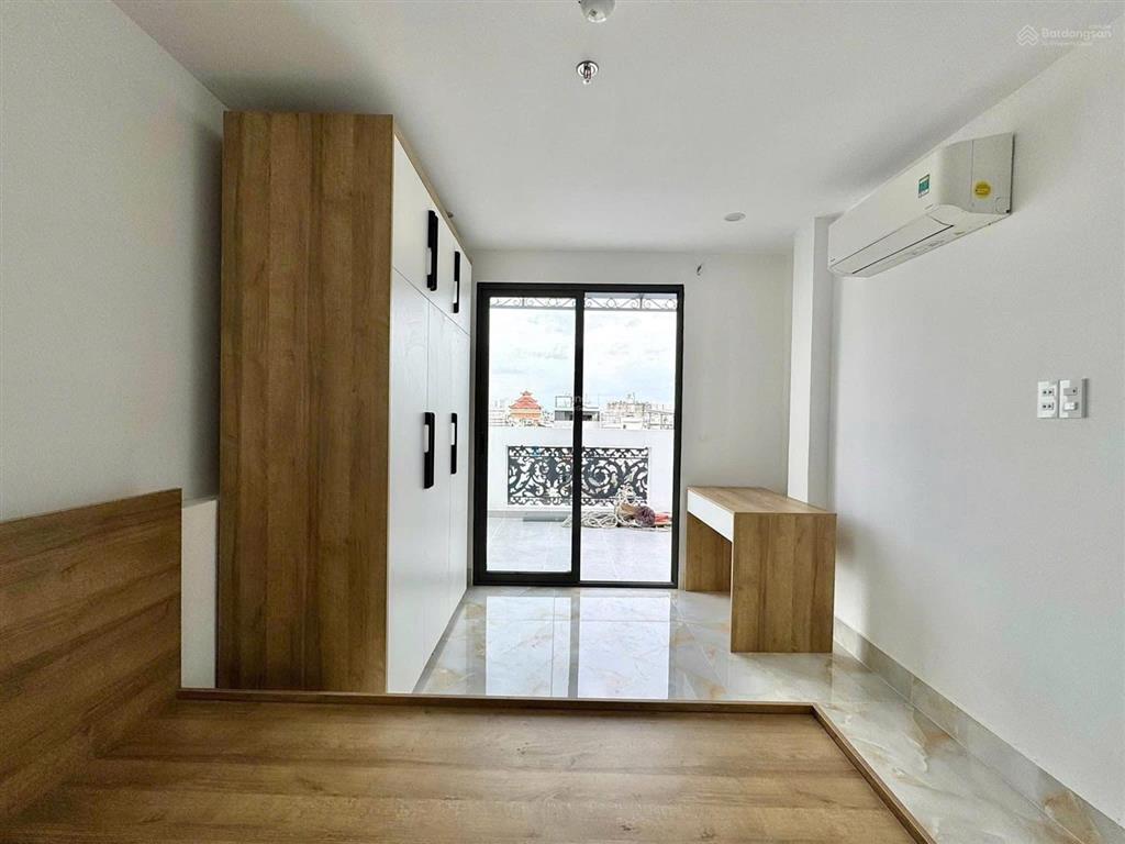 Căn hộ mini studio  penthouse ban công cực thoáng full nội thất