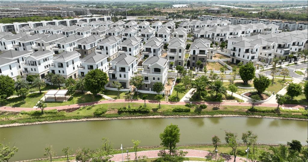 Biệt thự góc 17 mét x 20 mét aqua city ngay sát aqua mall, liền kề cầu đồng nai 2, hiếm nhất khu!!!