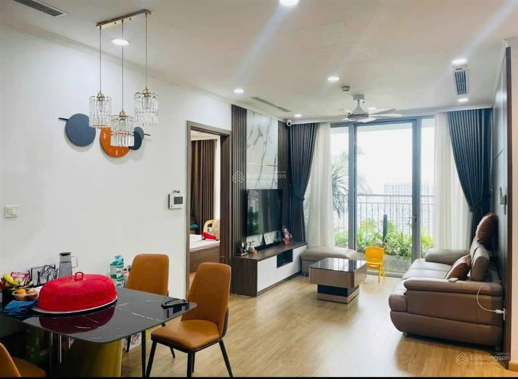 Gia chủ chuyển nhà vào phố, cần bán nhanh ch vinhomes gardenia 80.5m, 2pn 2vs hướng nam view hồ bơi