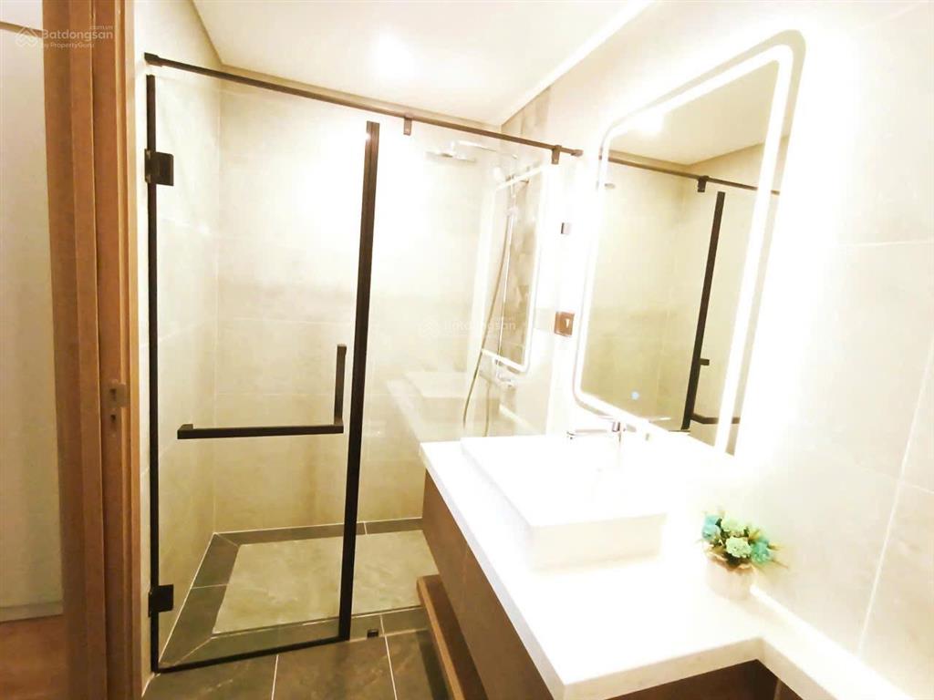 15,5 triệu  2 ngủ nhà đẹp, có slot oto  nội thất đầy đủ, làm việc chính chủ