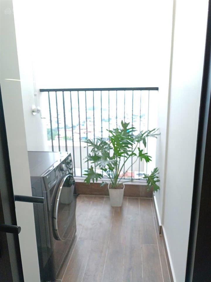 15,5 triệu  2 ngủ nhà đẹp, có slot oto  nội thất đầy đủ, làm việc chính chủ