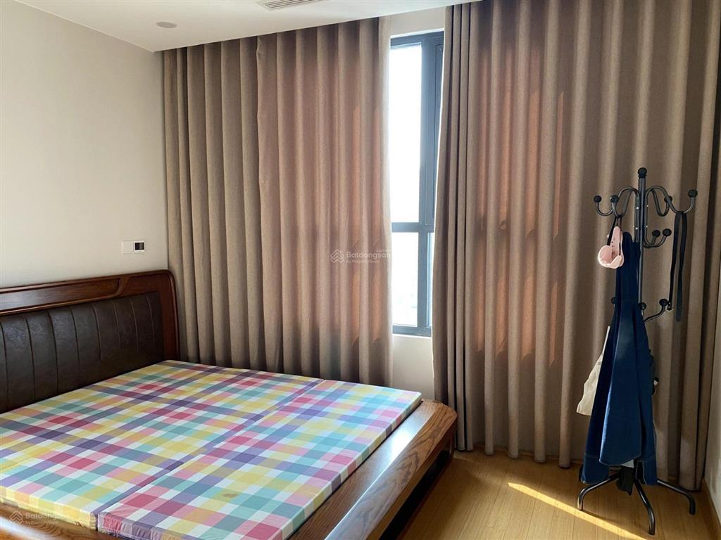Chính chủ cho thuê căn góc 120m2 tầng 20 bc hướng đông nam, full nt đẹp giá 22 triệu/tháng