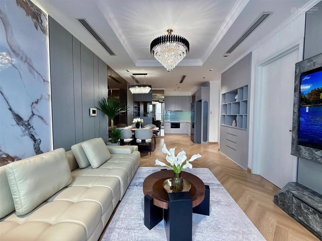 Chính chủ cho thuê chcc vinhomes nguyễn chí thanh căn hộ 86m2 tầng 20 bc hướng đông nam, nt đẹp