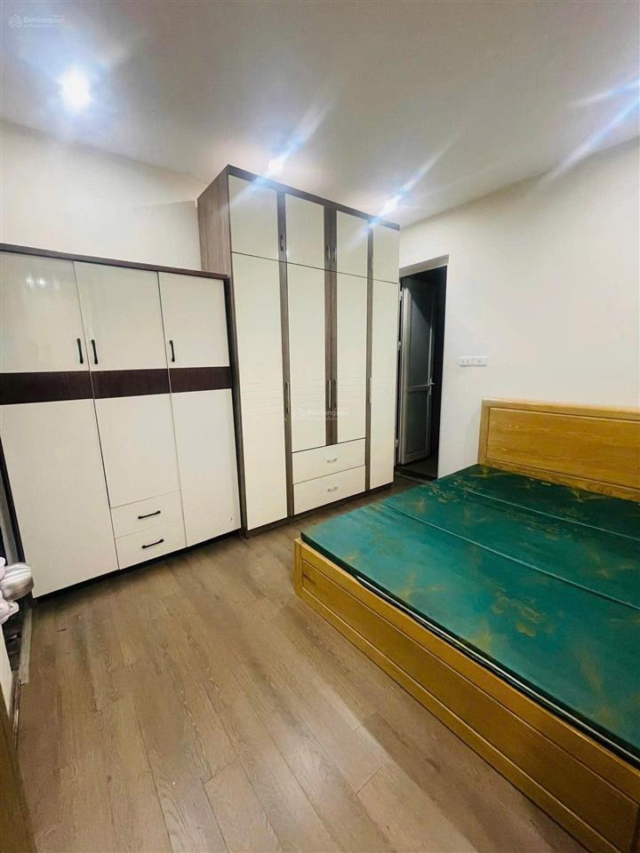 Căn hộ đủ đồ  có slot ô tô  2 ngủ, 2wc  12 triệu có thương lượng thêm