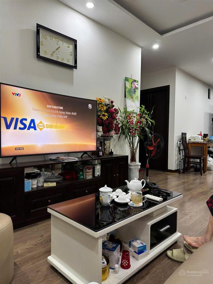 12 triệu  2 ngủ đủ đồ  có thể vào ở được ngay  làm việc chính chủ