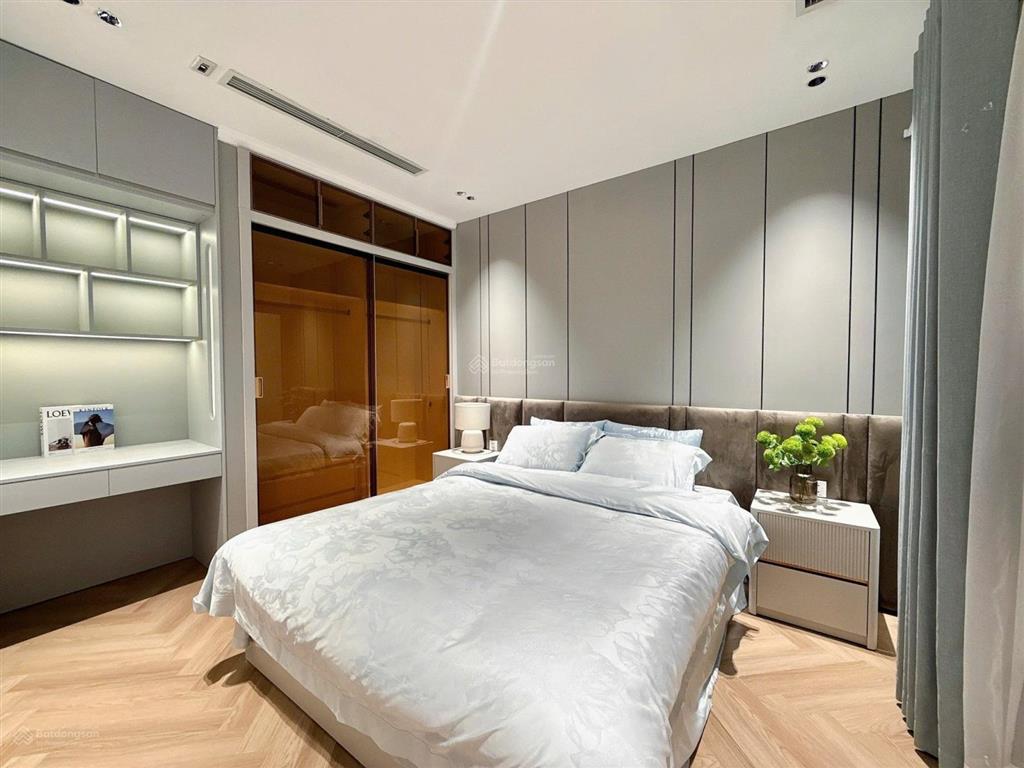Chính chủ cho thuê chcc vinhomes nguyễn chí thanh căn hộ 86m2 tầng 20 bc hướng đông nam, nt đẹp