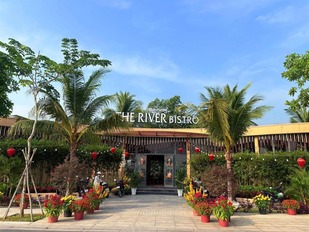 Chính chủ bán gấp nền đất ngay trung tâm thị trấn thủ thừa 108m2 sổ riêng sang tên công chứng ngay