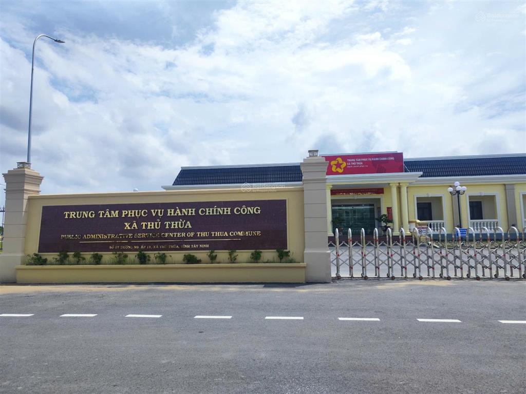 Chính chủ bán gấp nền đất ngay trung tâm thị trấn thủ thừa 108m2 sổ riêng sang tên công chứng ngay