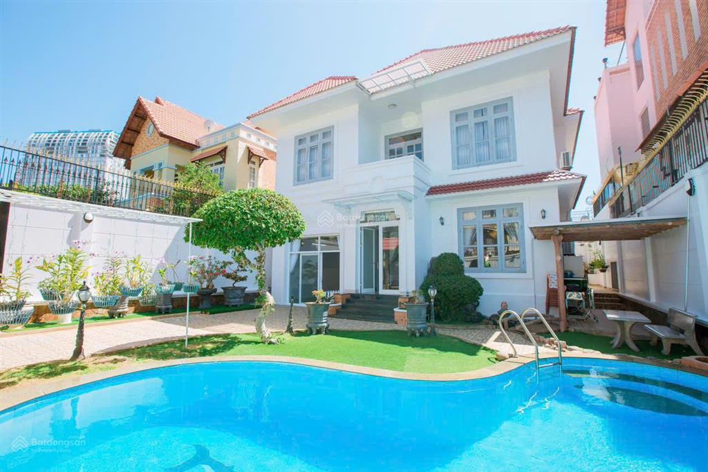 Bán biệt thự sân vườn hồ bơi rộng khu biệt thự đồi ngọc tước sát biển thùy vân vũng tàu, giá 38 tỷ