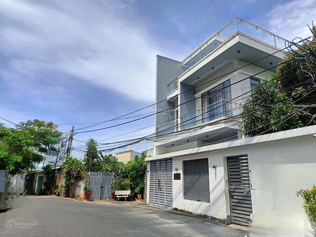 Bán biệt thự 3 tầng mới xây hoàn công view trực diện biển vũng tàu hẻm oto tránh nhau giá 12.5 tỷ