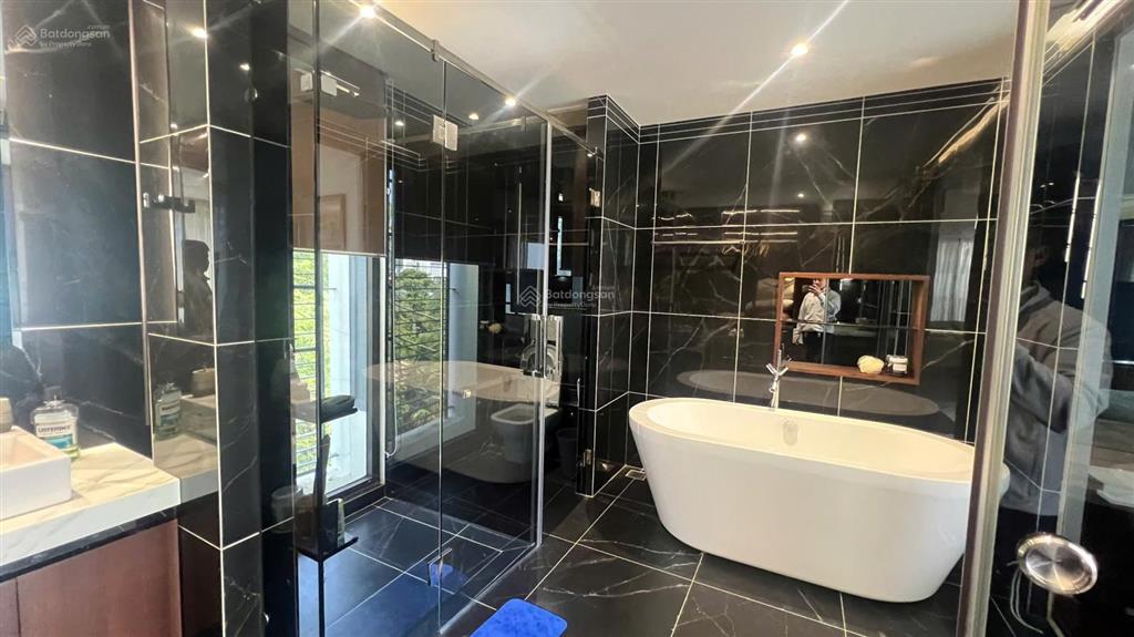 Siêu phẩm cực vip 15,5 tỷ sở hữu ngay căn biệt thự 4 tầng view biển sát bãi tắm trần phú vũng tàu