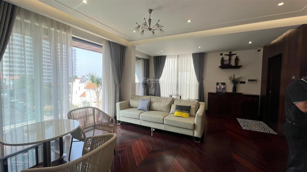 Siêu phẩm cực vip 15,5 tỷ sở hữu ngay căn biệt thự 4 tầng view biển sát bãi tắm trần phú vũng tàu