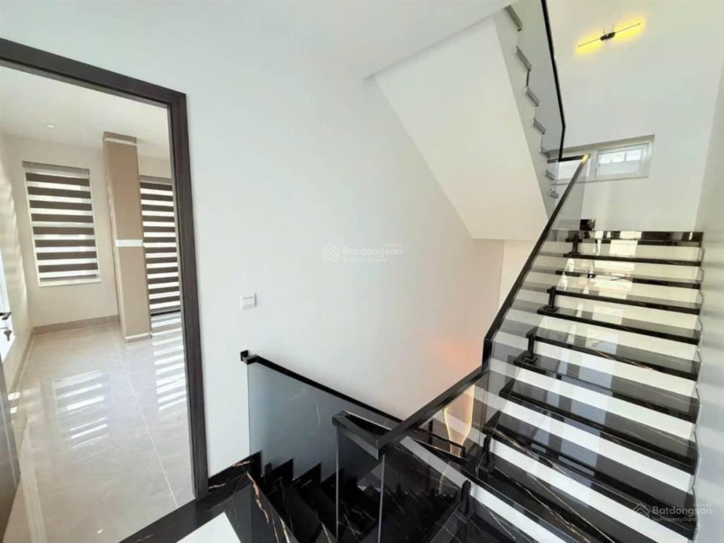 Bán biệt thự góc 2 mặt tiền mới xây trần phú vũng tàu, view trực diện biển giá 16 tỷ.