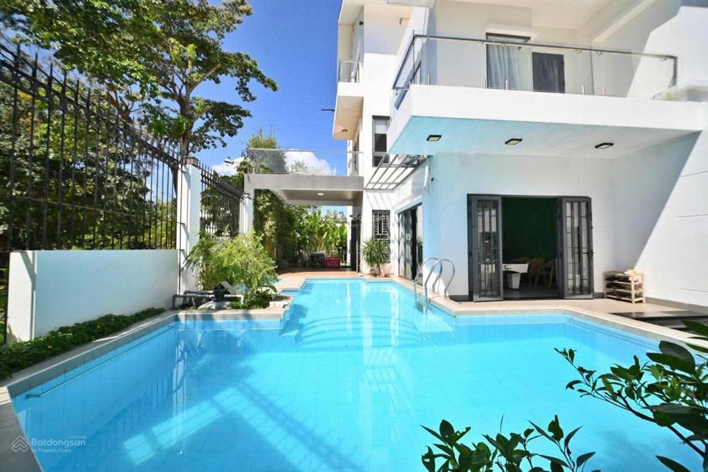 Cần tiền bán gấp căn biệt thự góc 2 mặt tiền khu thanh bình cách biển long cung chỉ 150m
