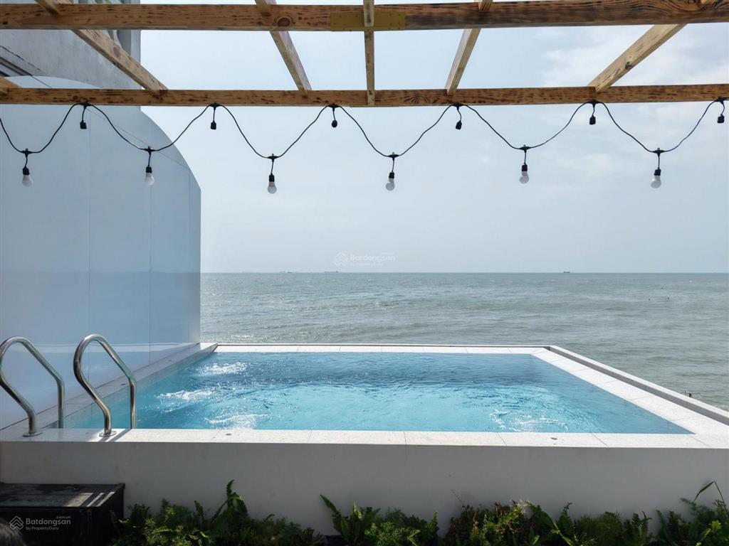 Bán khách sạn 7 tầng mặt tiền hạ long tất cả phòng view trực diện biển vũng tàu