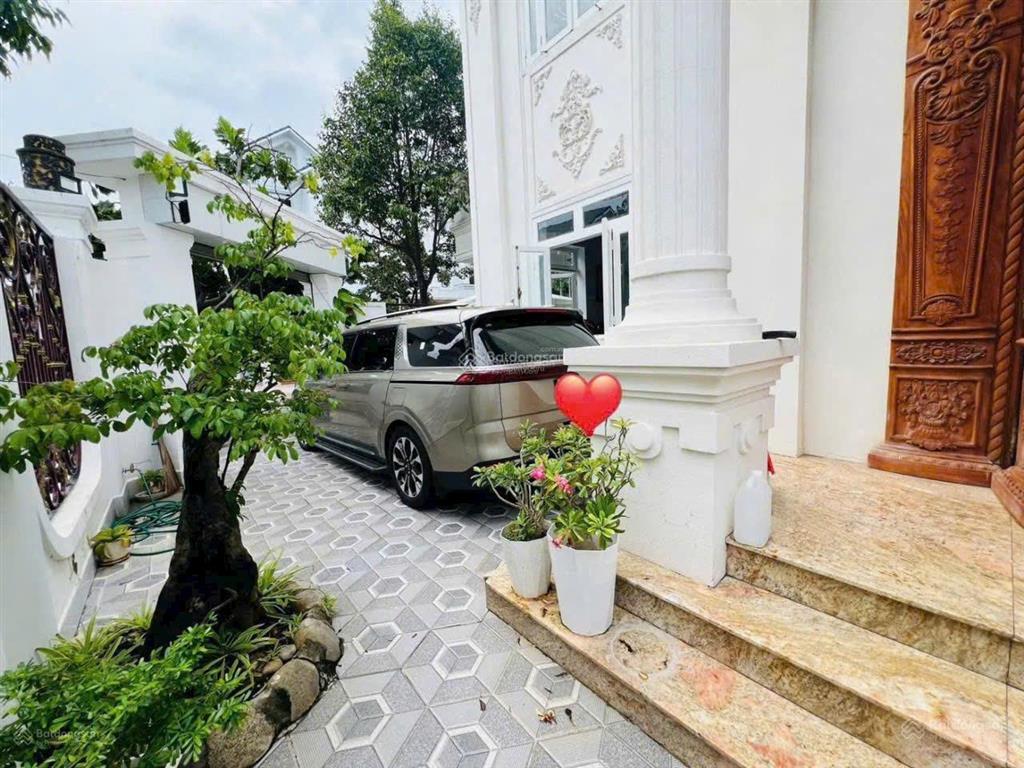 Bán gấp biệt thự 2 mặt tiền khu phước sơn gần biển & sun world  giá rẻ bán gấp