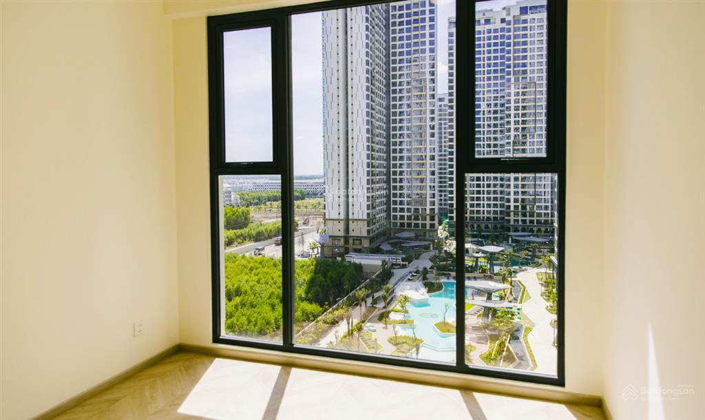 2pn2wc  lầu cao  bán 4,090 tỷ, hướng đông bắc, lumiere boulevard