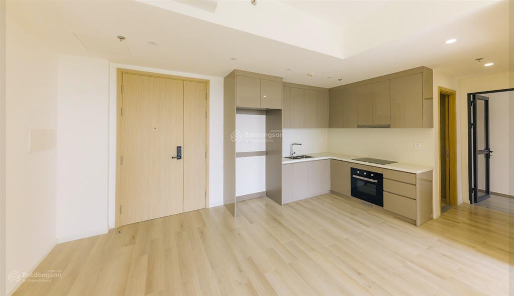 2pn2wc  lầu cao  bán 4,090 tỷ, hướng đông bắc, lumiere boulevard