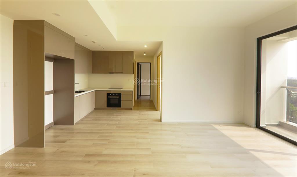 2pn2wc  lầu cao  bán 4,090 tỷ, hướng đông bắc, lumiere boulevard