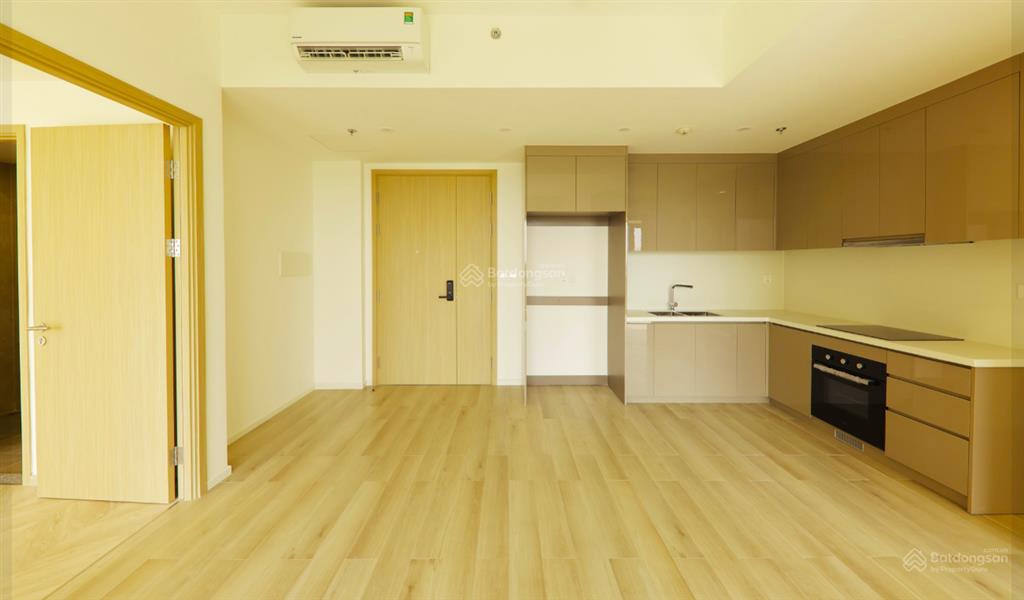 2pn2wc  lầu cao  bán 4,090 tỷ, hướng đông bắc, lumiere boulevard