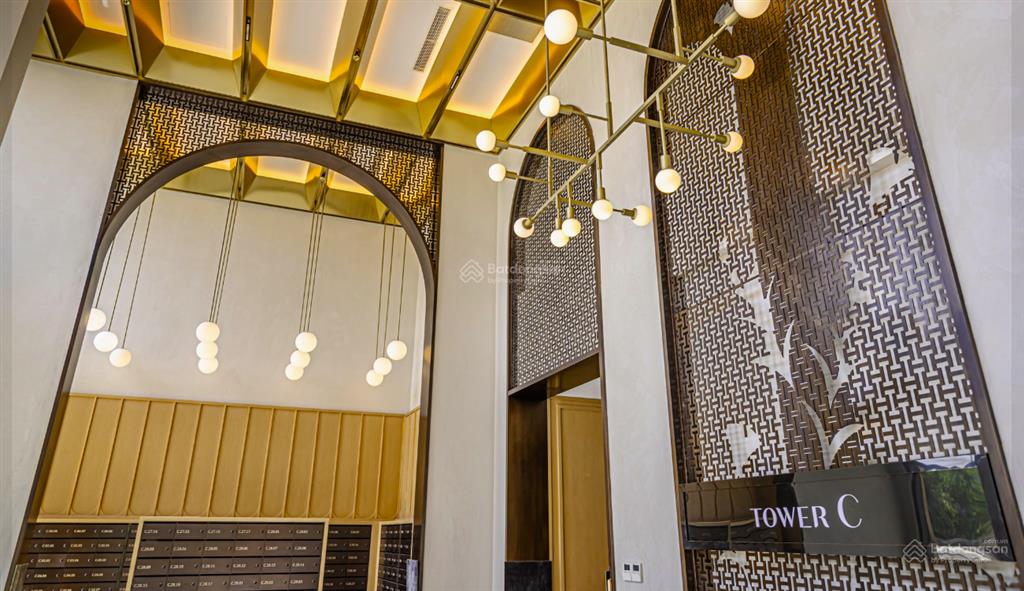 2pn2wc  lầu cao  bán 4,090 tỷ, hướng đông bắc, lumiere boulevard