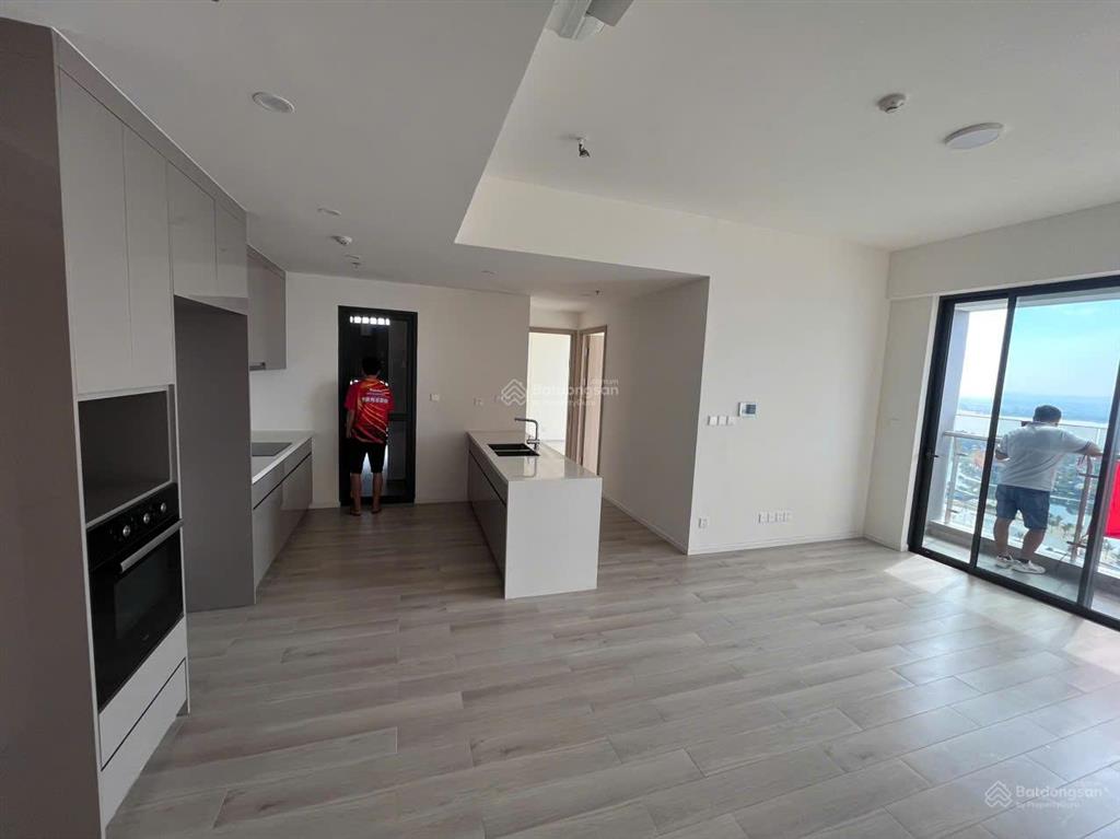 Bán siêu phẩm, 3 ngủ view pháo hoa tầng 26 giá bán chỉ 8 tỷ lumiere boulevard quận 9