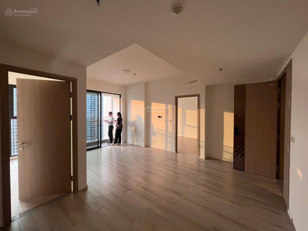 Gấp 1 căn 2pn  lumiere boulevard  chỉ 4,584 tỷ tháp e  tầng cao  nhà mới  giá tốt tại vinhomes