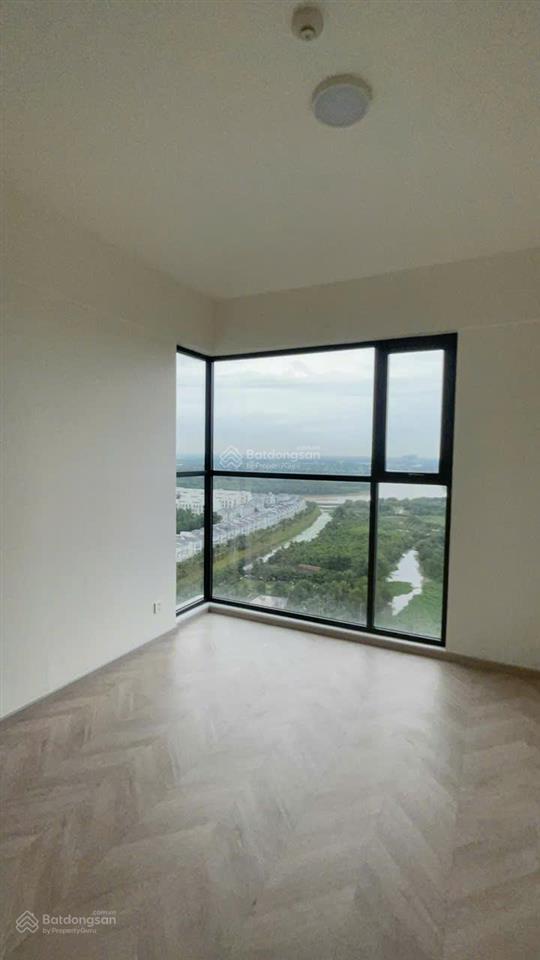 Gấp 1 căn 2pn  lumiere boulevard  chỉ 4,584 tỷ tháp e  tầng cao  nhà mới  giá tốt tại vinhomes