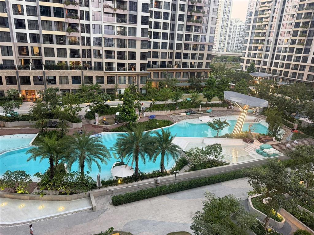 2pn căn góc  74m2  trực diện hồ bơi  bán 4,5 tỷ, đã sẵn sổ hồng  lumiere boulevard q9