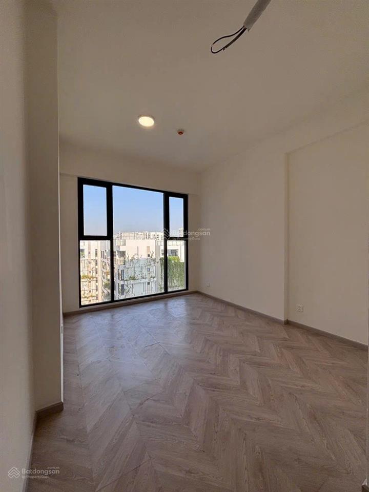 2pn  diện tích 70m2  giá bán 4 tỷ, giá cạnh tranh lumiere boulevard  cần bán gấp ngay