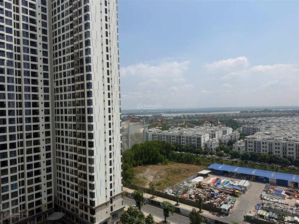 Cắt lỗ sâu 1,5 tỷ  2pn2wc tháp a, lầu 20  bán 4,150 tỷ, đông bắc  giá hời lumiere boulevard