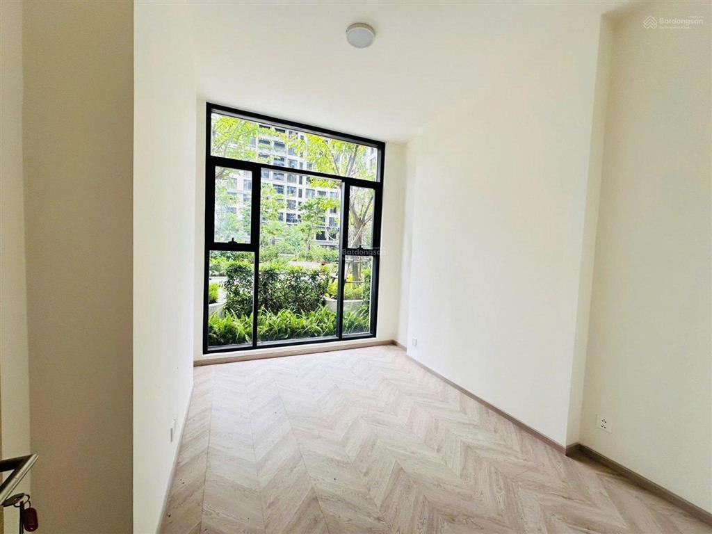 Duplex 4pn sân vườn  165m2  bán 12,5 tỷ  đẹp và tốt nhất masteri centre point quận 9