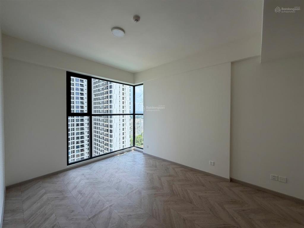 View công viên  lầu 16 mà giá 7,113 tỷ bao hết, đông bắc  lumiere boulevard, đợi anh chị