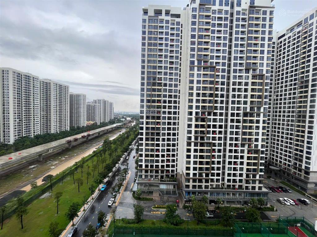 3pn2wc tòa a,sẵn sổ đỏ  bán 5,8 tỷ bao hết  căn tốt nhất lumiere boulevard, cam kết giá thật