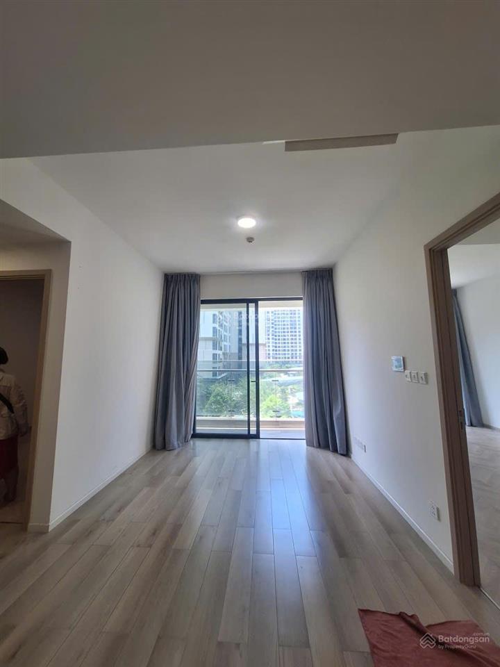 Gấp bán lắm rồi, 2pn2wc  4,2 tỷ bao hết  sẵn sổ đỏ, view hồ bơi  masteri centre point quận 9