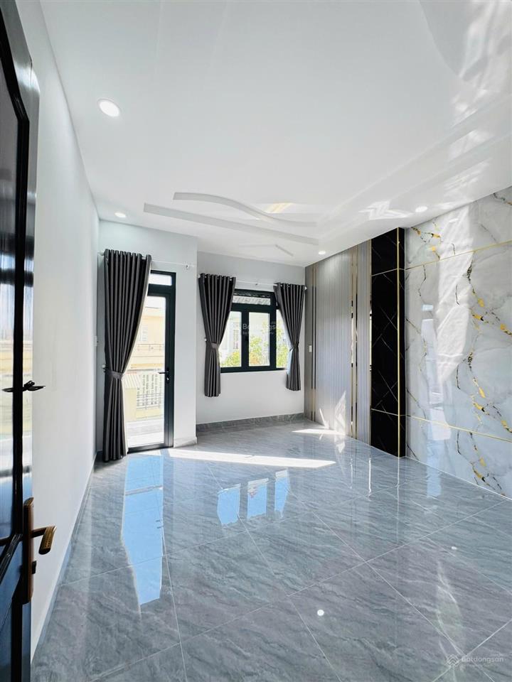 Nhà 4 tầng, 5pn, 5wc  ô tô né nhau, hẻm thông 7m  sát trường trần quốc toản  nhỉnh 7 tỷ