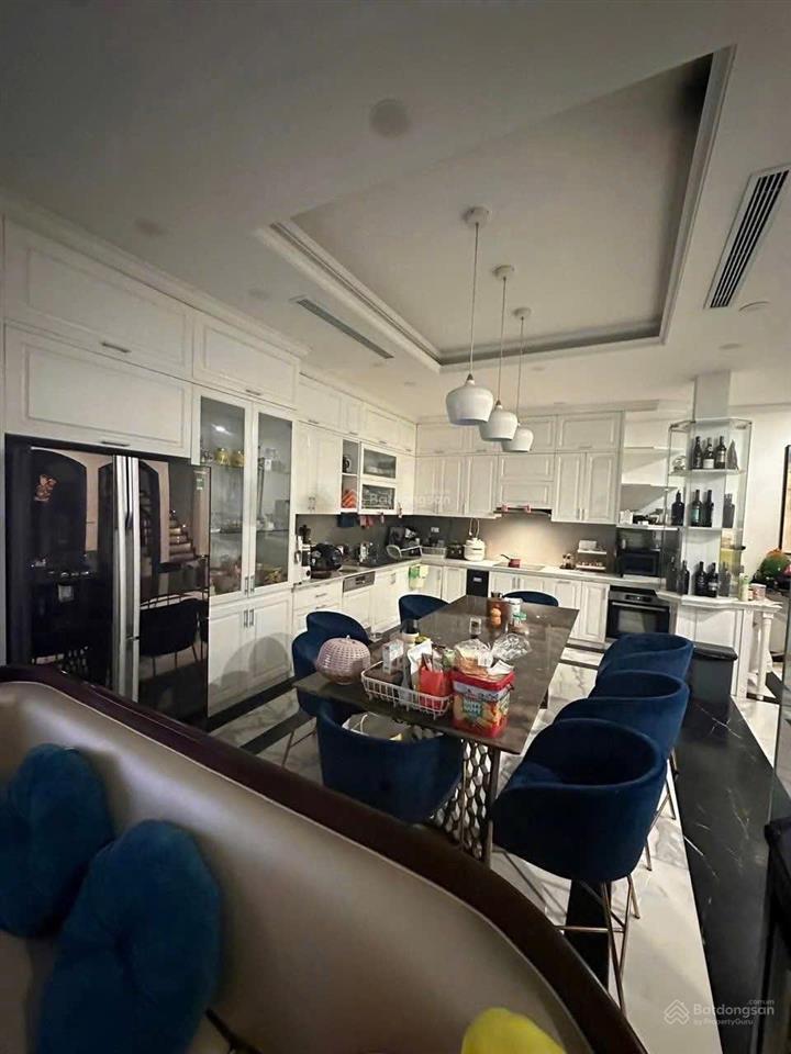 Siêu phẩm! bán nhà ngõ ôtô phố nguyễn đình thi  view trực diện hồ tây  100m2  mt 10m  giá 7x tỷ