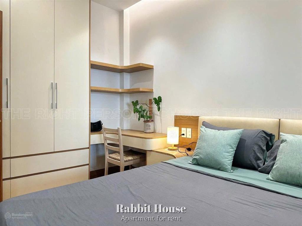 Penhouse 1pn full nội thất, ban công thoáng mát nguyễn trãi quận 1 gần chợ bến thành, bùi viện