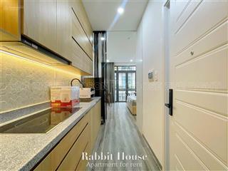 Căn hộ full nội thất, ban công thoáng hồ hảo hớn quận 1 gần chợ bến thành, bùi viện, cầu ông lãnh