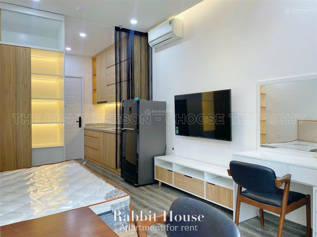 Căn hộ full nội thất, ban công thoáng hồ hảo hớn quận 1 gần chợ bến thành, bùi viện, cầu ông lãnh