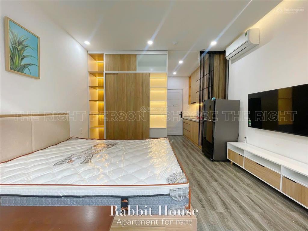 Căn hộ full nội thất, ban công thoáng hồ hảo hớn quận 1 gần chợ bến thành, bùi viện, cầu ông lãnh
