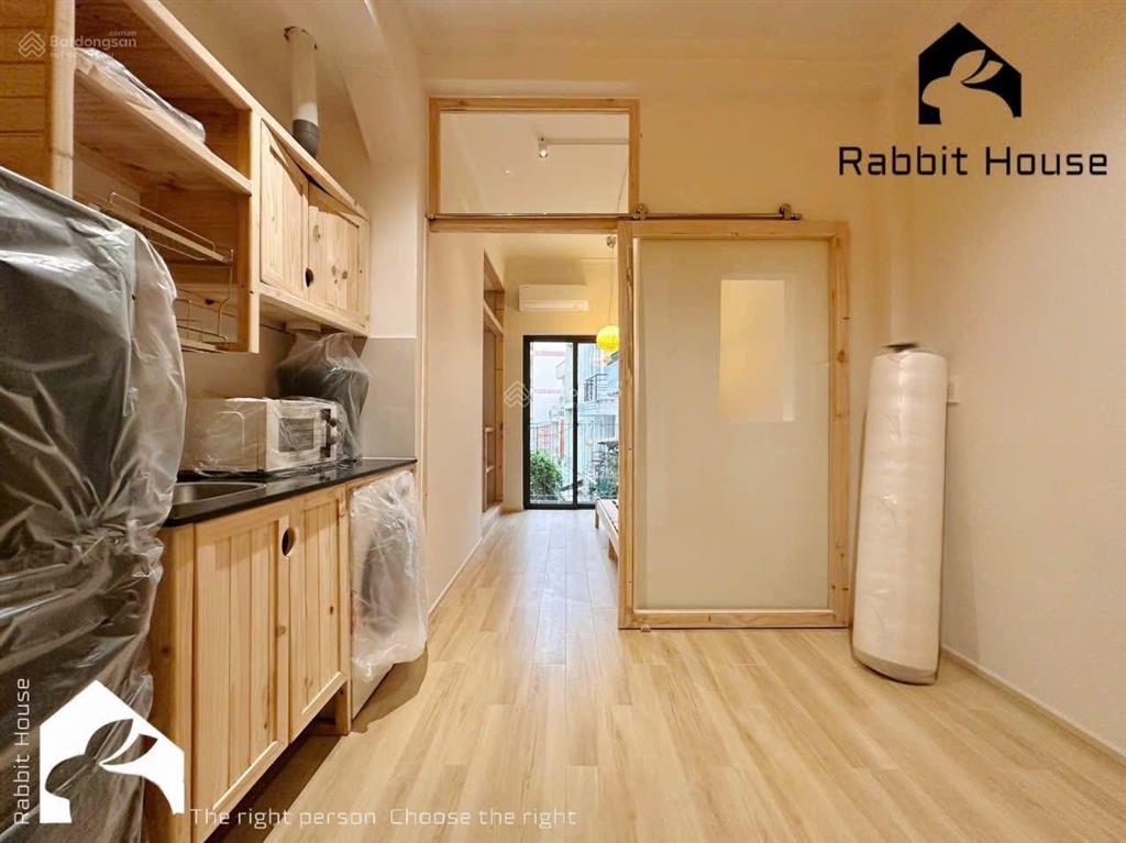 Căn hộ 1pn full nội thất, ban công thoáng trần hưng đạo quận 5 gần cầu nguyễn văn cừ, nowzome