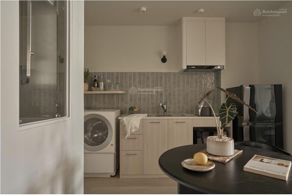 Căn hộ 1pn full nội thất, ban công thoáng trần đình xu quận 1 gần chợ bến thành, bùi viện