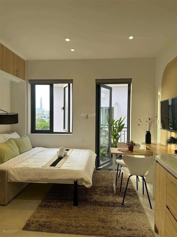Cho thuê căn hộ full nội thất, ban công lớn thoáng mát hoà hảo quận 10 gần cầu nguyễn tri phương