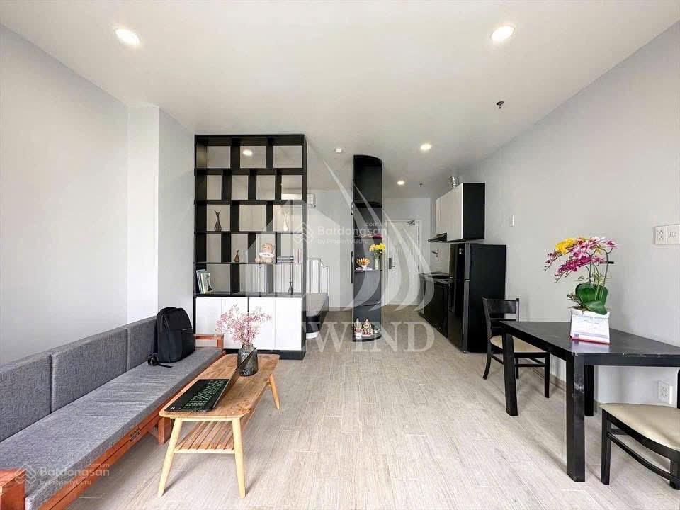 Cho thuê căn hộ full nội thất, ban công lớn, máy giặt riêng bến vân đồn quận 4 gần cầu ông lãnh
