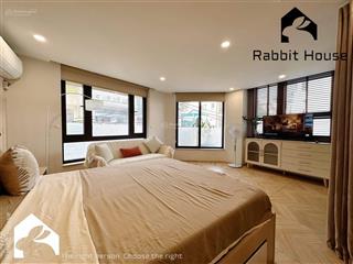 Căn hộ 1pn full nội thất, cửa sổ thoáng lê thị riêng quận 1 gần bùi viện, chợ bến thành