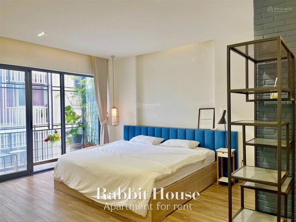 Cho thuê căn hộ full nội thất, ban công thoáng trần hưng đạo quận 5 gần cầu nguyễn văn cừ, nowzone
